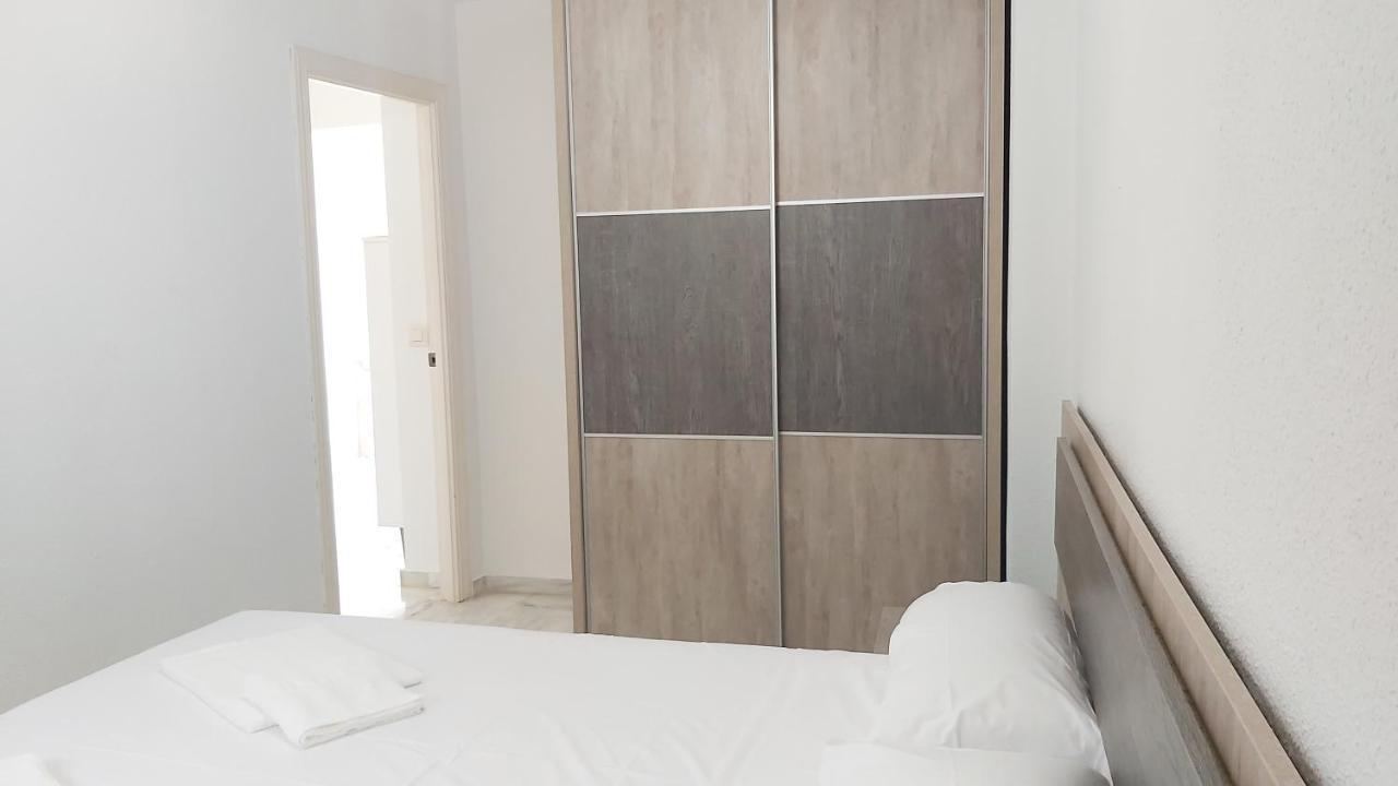 Del Parque Flats Meseta Swimmingpool Διαμέρισμα Τορρεμολίνος Εξωτερικό φωτογραφία